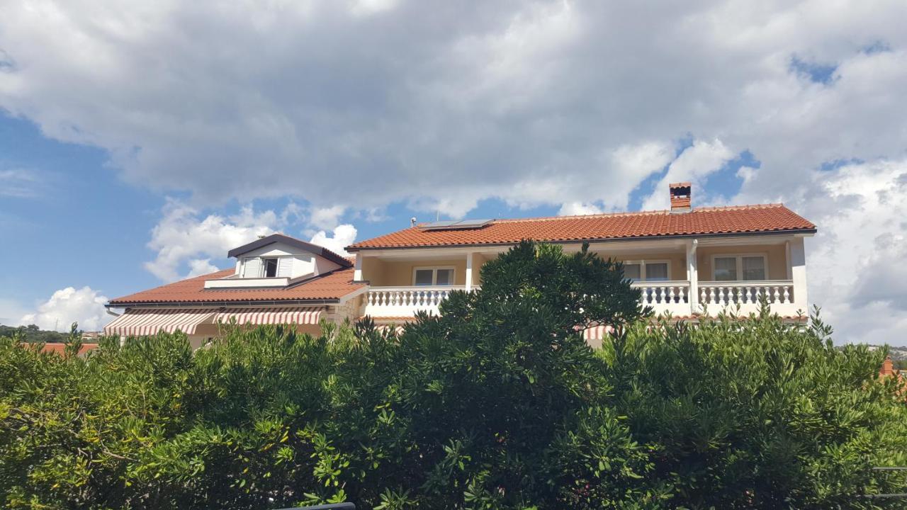 Palma Guesthouse Palit エクステリア 写真