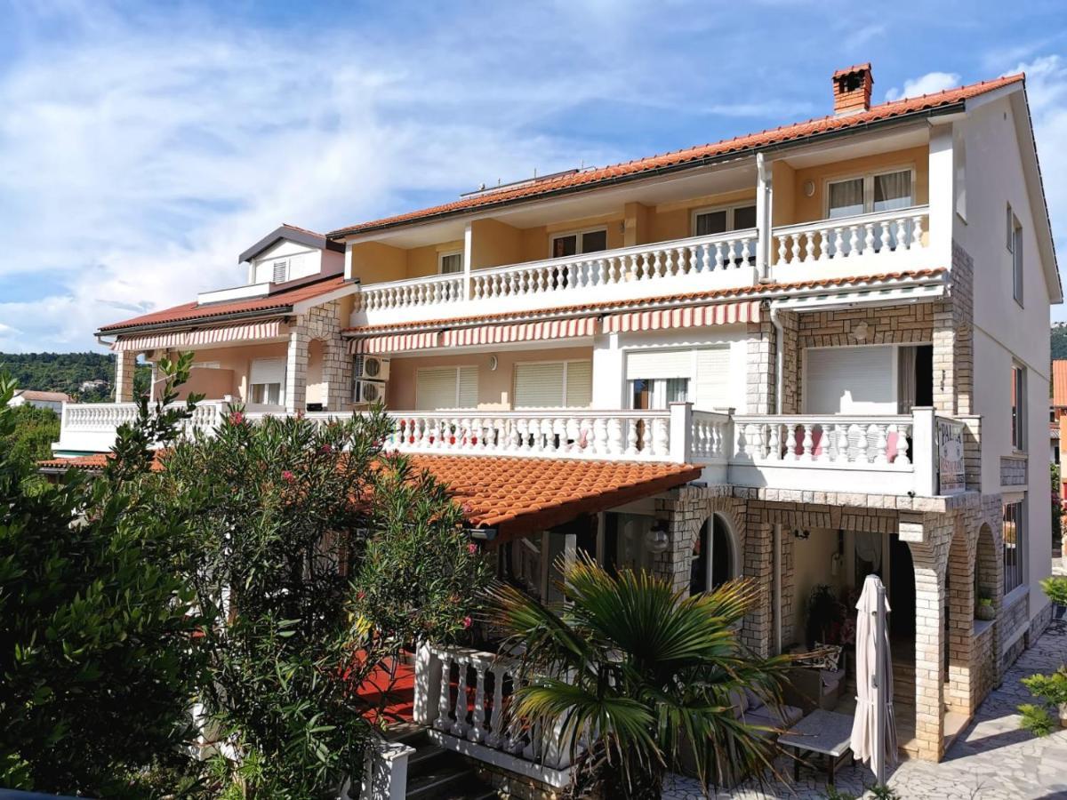 Palma Guesthouse Palit エクステリア 写真
