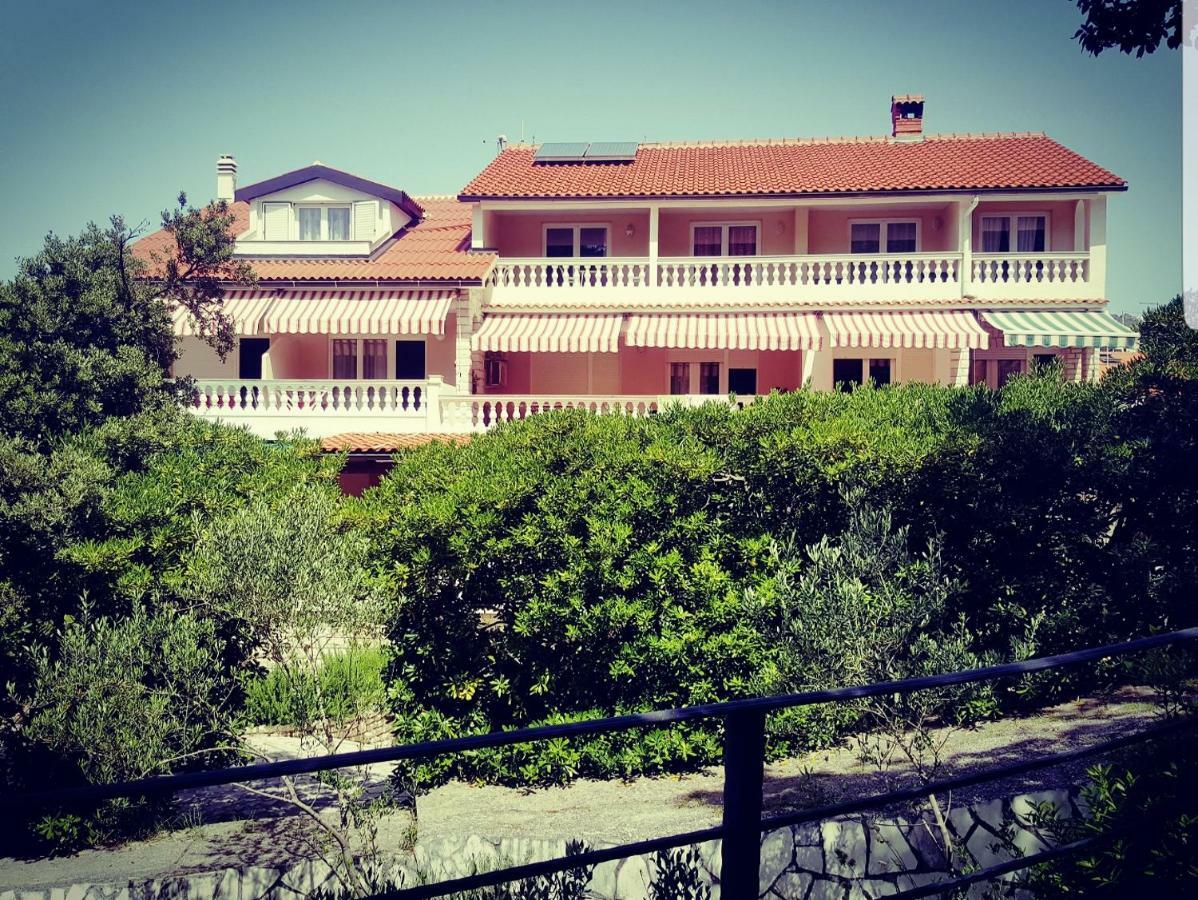 Palma Guesthouse Palit エクステリア 写真